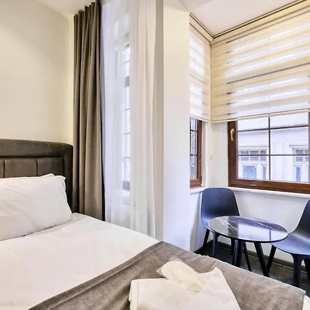 Hub Inn Pera Istanbul Exterior photo